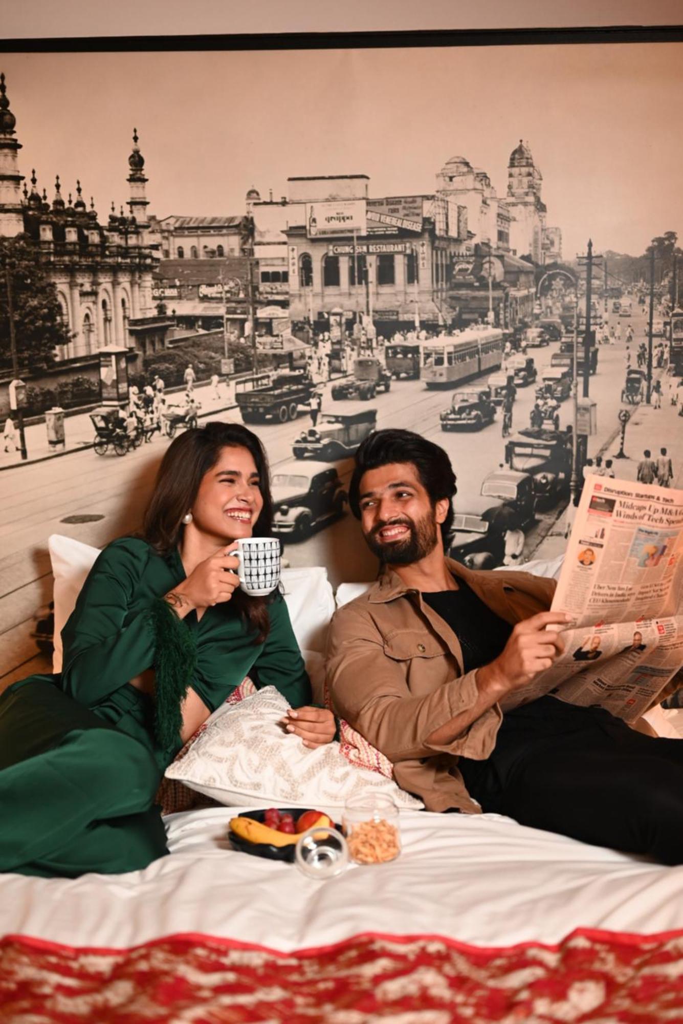 The Park Kolkata Hotell Eksteriør bilde Vijay Devarakonda and Ananya Panday in World Famous Lover